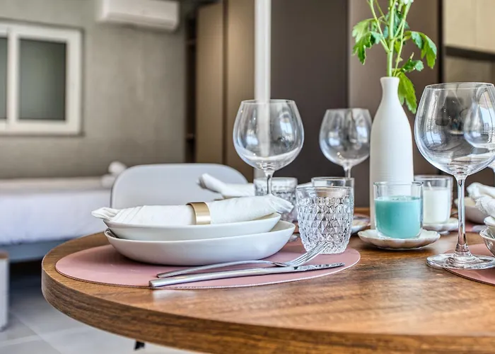 Apartment Cozy By Beyond Air At The Heart Of St Julians