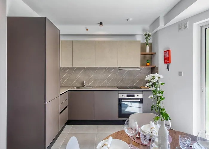 Cozy By Beyond Air At The Heart Of St Julians Apartment *