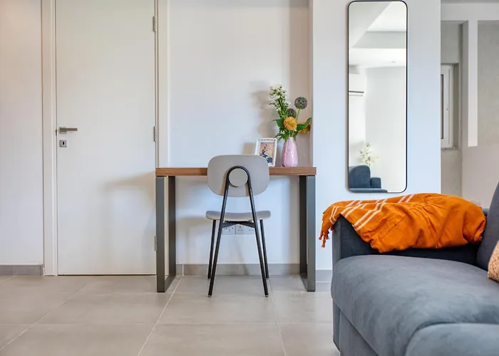 Cozy By Beyond Air At The Heart Of St Julians Apartment