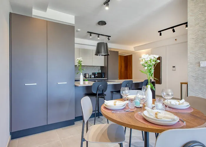 Apartment Cozy By Beyond Air At The Heart Of St Julians *