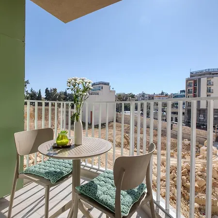 Cozy By Beyond Air At The Heart Of St Julians 圣保罗湾城