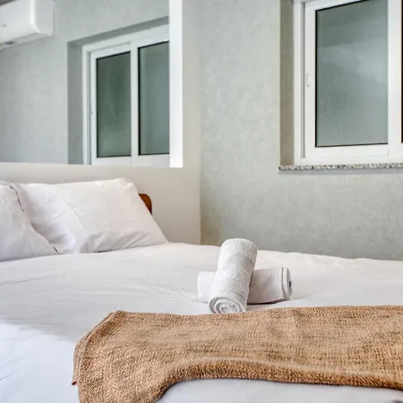 Cozy Heart Of St Julians Sleeps 5 Appartamento *