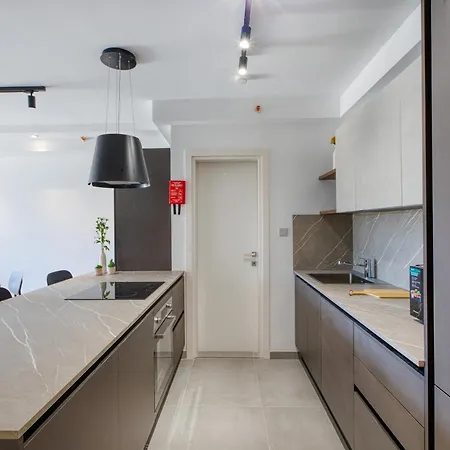 Cozy Heart Of St Julians Sleeps 5 Appartamento