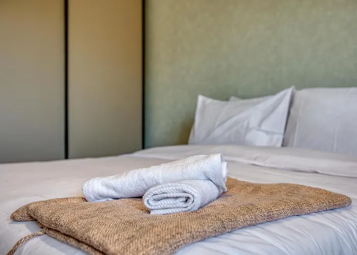 Apartment Cozy By Beyond Air At The Heart Of St Julians *