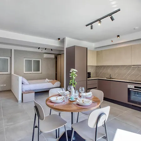 Cozy Heart Of St Julians Sleeps 5 דירה סיינט פול ביי