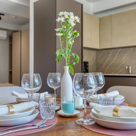 Cozy Heart Of St Julians Sleeps 5 דירה