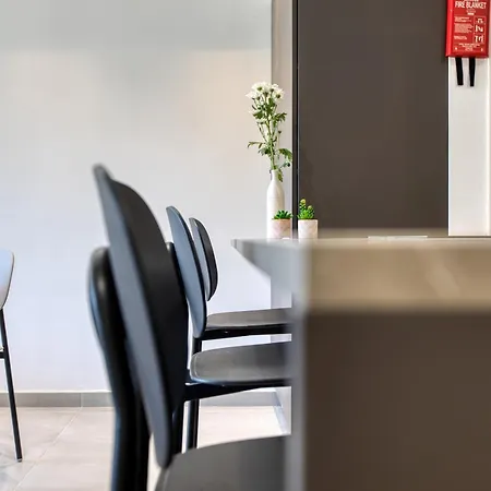 Cozy Heart Of St Julians Sleeps 5 * סיינט פול ביי